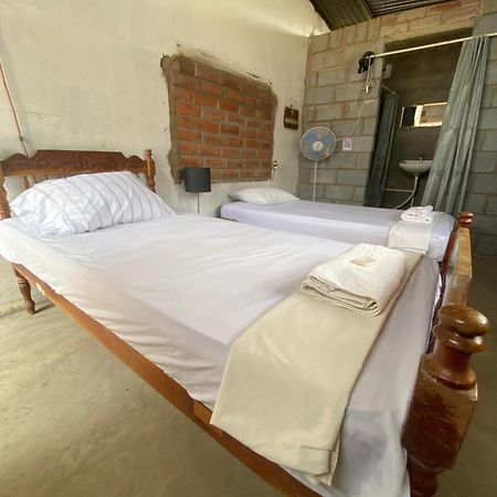 Hostal Brisas Del Ometepe Habitacion 1 Rivas Buitenkant foto
