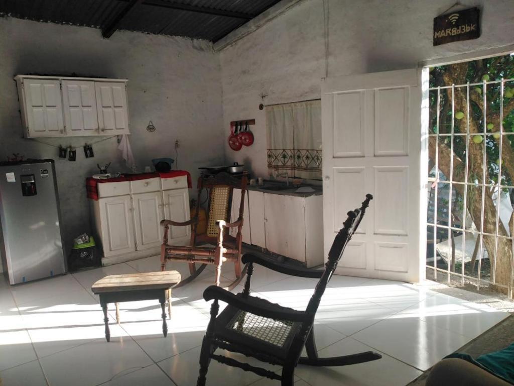 Hostal Brisas Del Ometepe Habitacion 1 Rivas Buitenkant foto